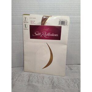 Hanes Silk Reflections Silky Sheer Sandalfoot ThighHigh Style 720 AB Travel Buff